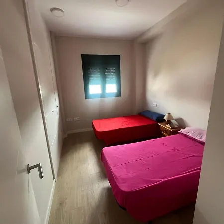Bajo Con Jardin En Primera Linea De Playa