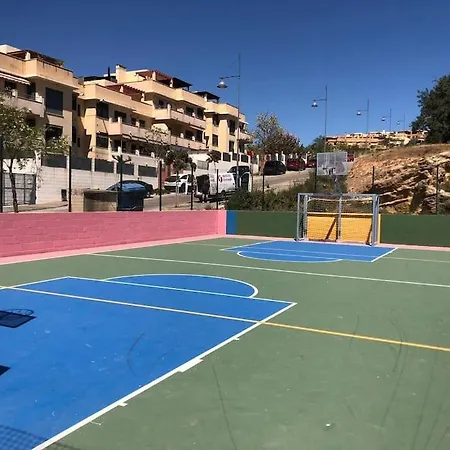 Bajo Con Jardin En Primera Linea De Playa Apartamento Málaga